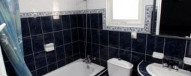 Пример готового дизайна небольшой ванной комнаты 1