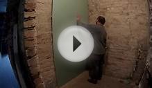 Выравнивание стен гипсокартоном в ванной.
